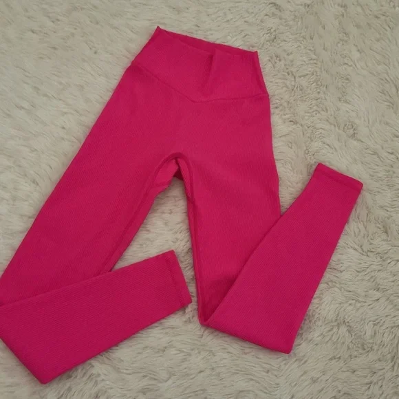 BuffBunny Ribbed Pink Leggings - Picture 4 of 12